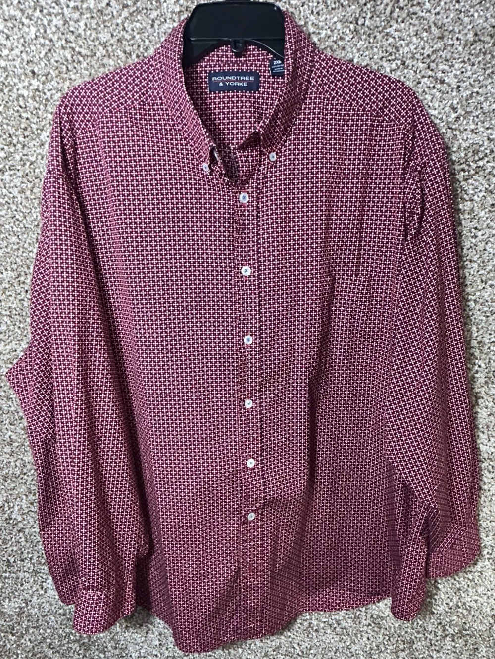 Roundtree & Yorke Men's Burgundy Micro-Pattern Button-Down Shirt